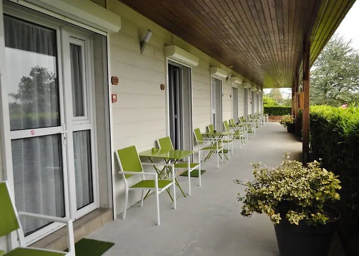Logis Hôtel La Rosière----Situé entre BAYEUX et ARROMANCHES